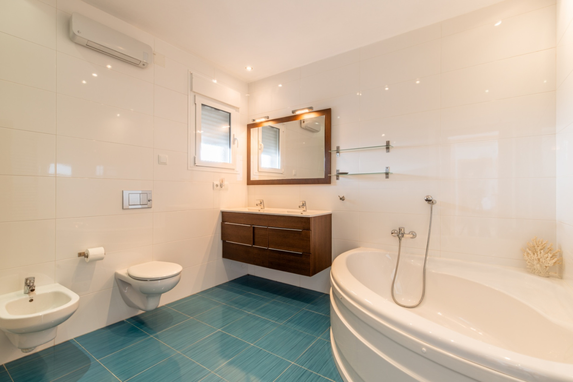 Resale - Villa - Moraira - Benimeit