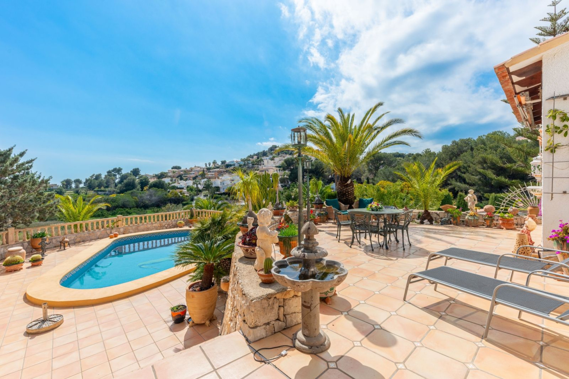 Resale - Villa - Moraira - La Arnella