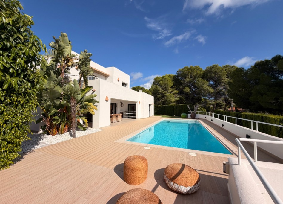 Resale - Villa - Moraira - La Sabatera