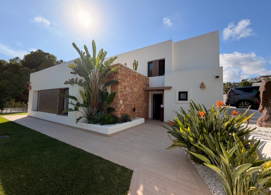Resale - Villa - Moraira - La Sabatera