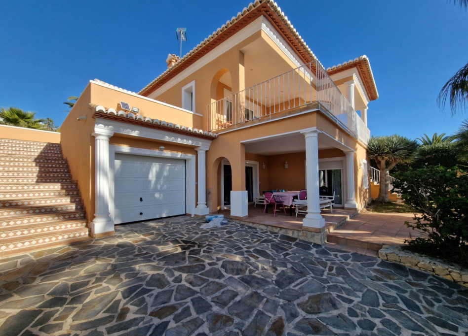 Resale - Villa - Moraira - Pinar de L'Advocat