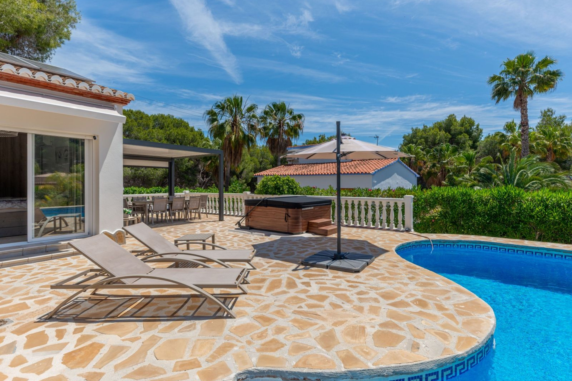 Resale - Villa - Moraira - Pinar del Advocat-Cometa
