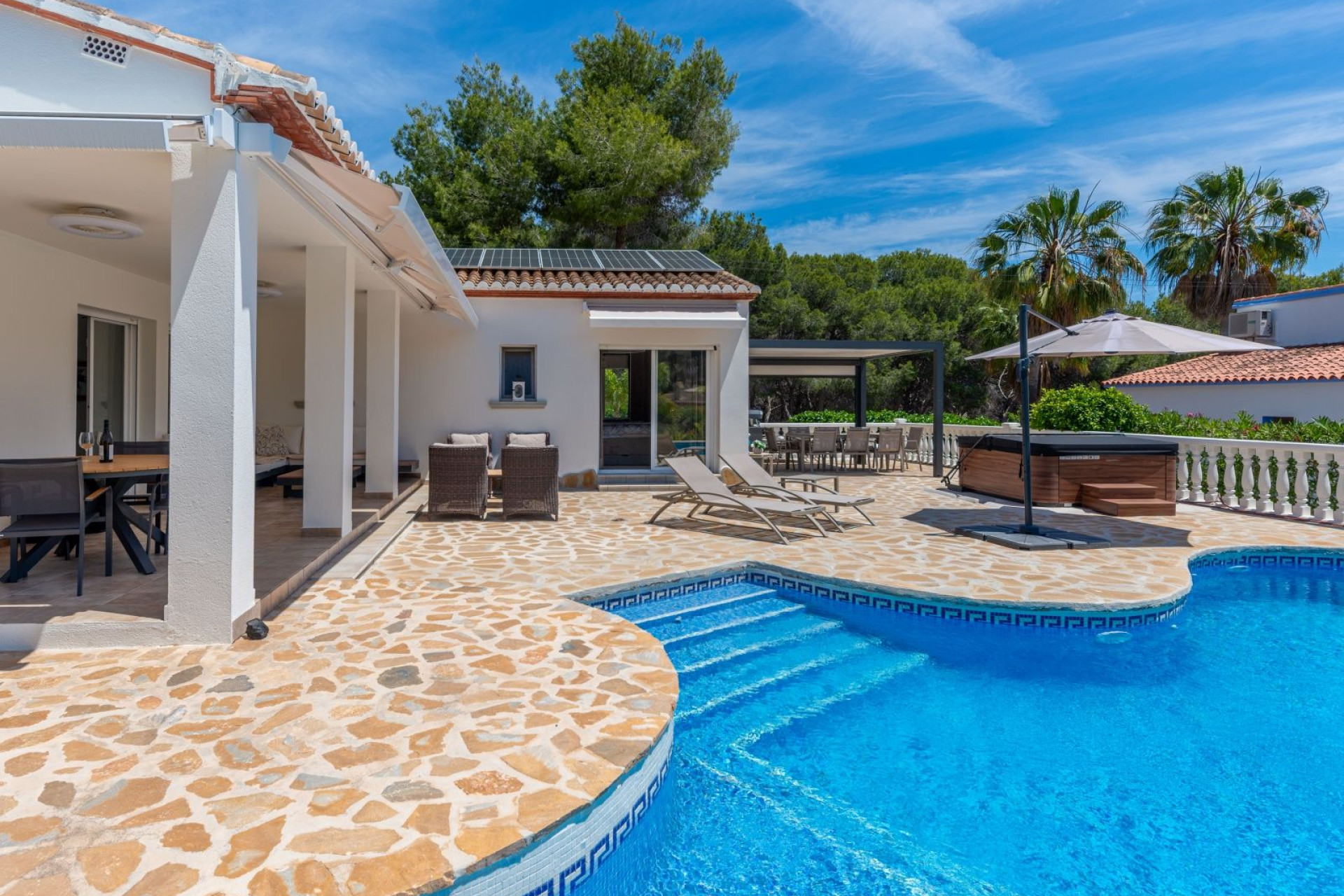 Resale - Villa - Moraira - Pinar del Advocat-Cometa