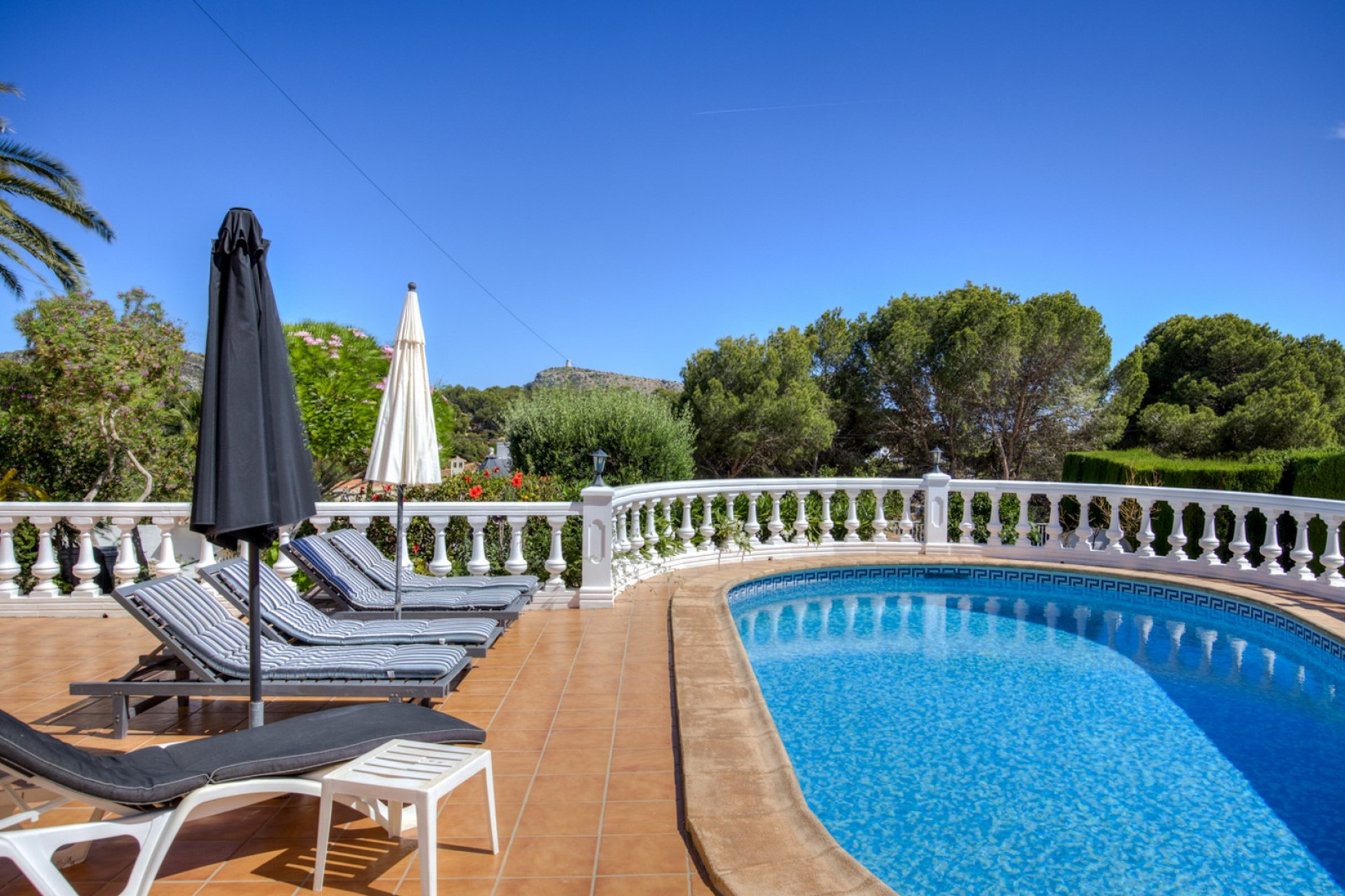Resale - Villa - Moraira - Pla de Mar
