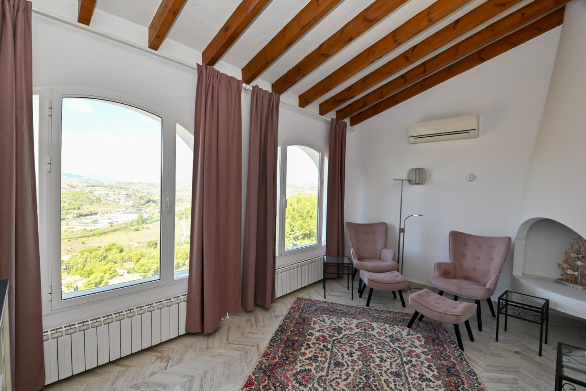 Resale - Villa - Moraira - Pueblo Alcazar