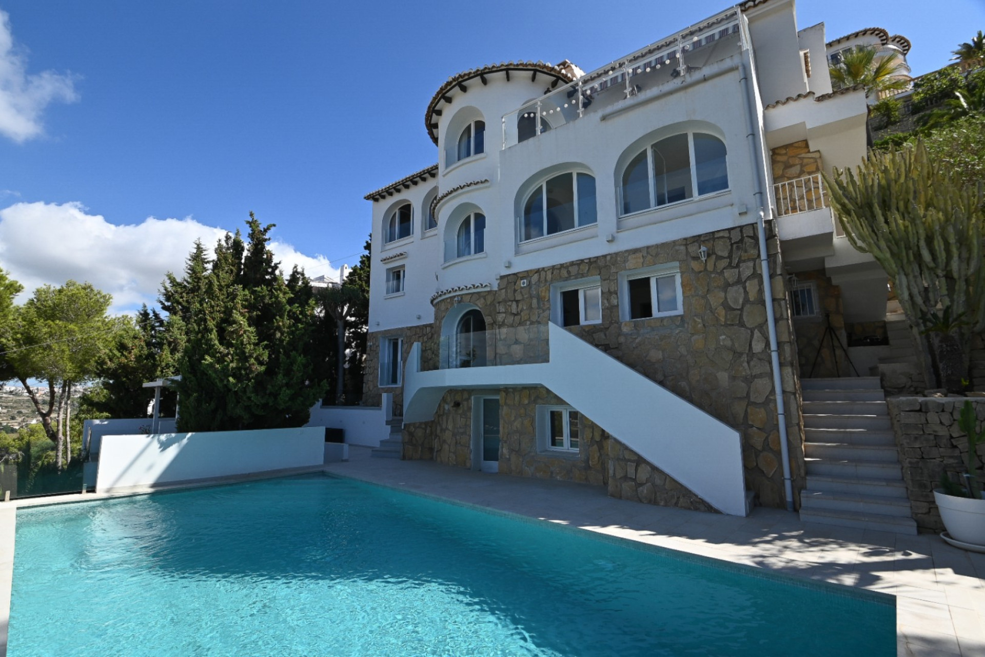 Resale - Villa - Moraira - Pueblo Alcazar