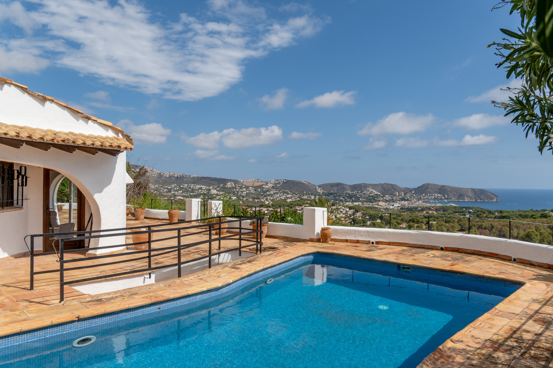 Resale - Villa - Moraira