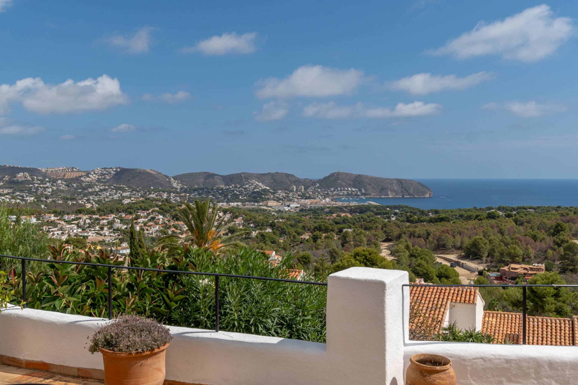 Resale - Villa - Moraira