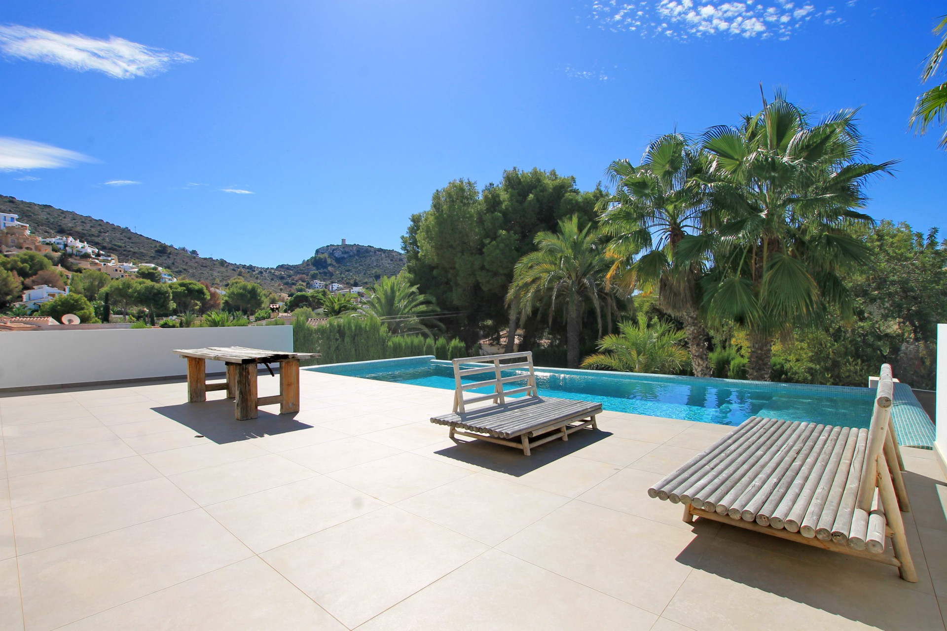 Resale - Villa - Moraira