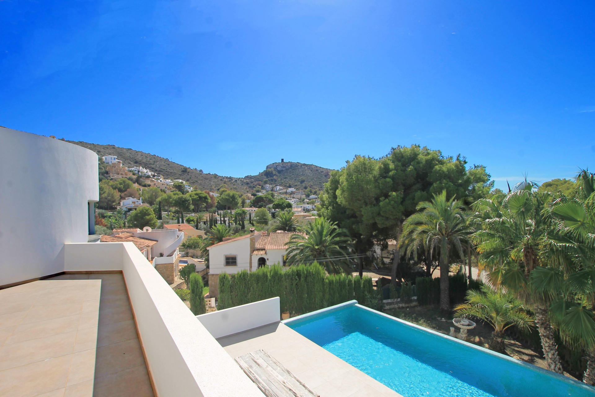 Resale - Villa - Moraira