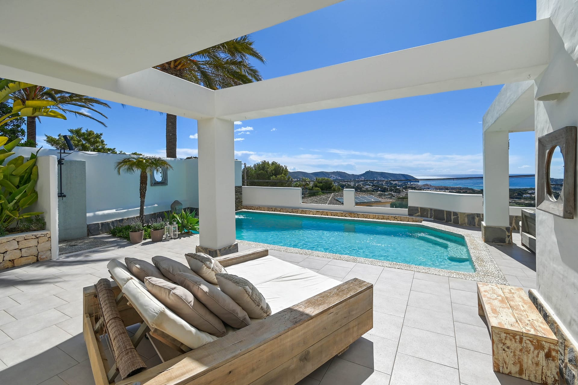 Resale - Villa - Moraira