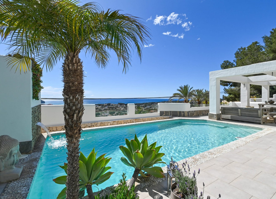 Resale - Villa - Moraira