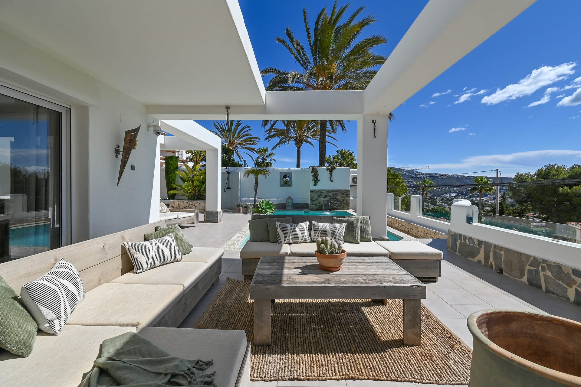 Resale - Villa - Moraira