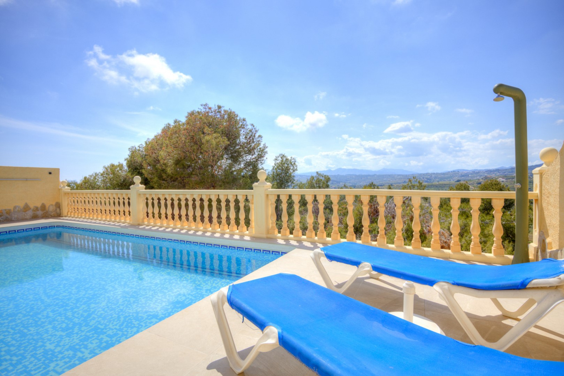 Resale - Villa - Moraira