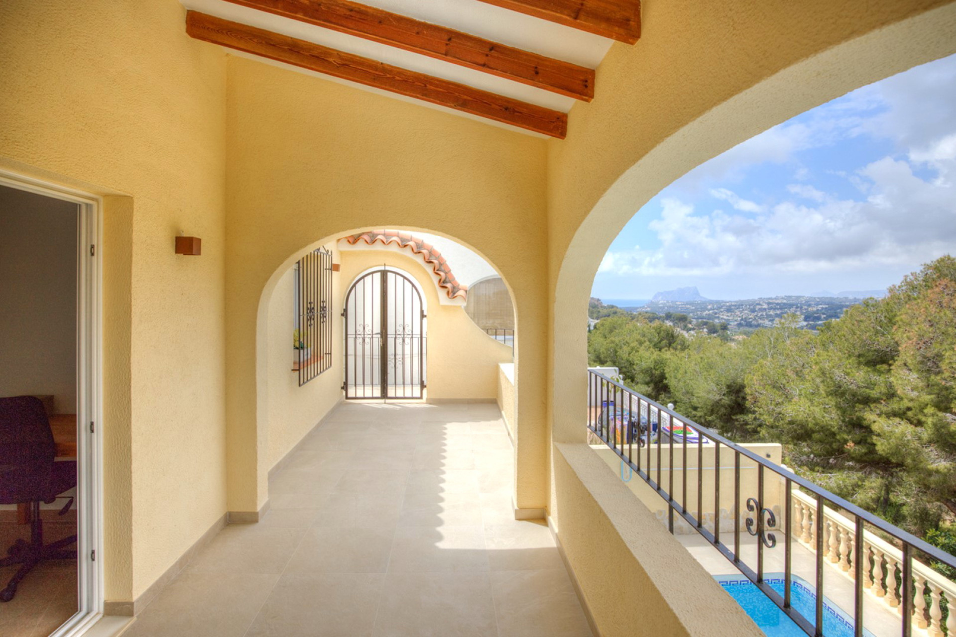 Resale - Villa - Moraira