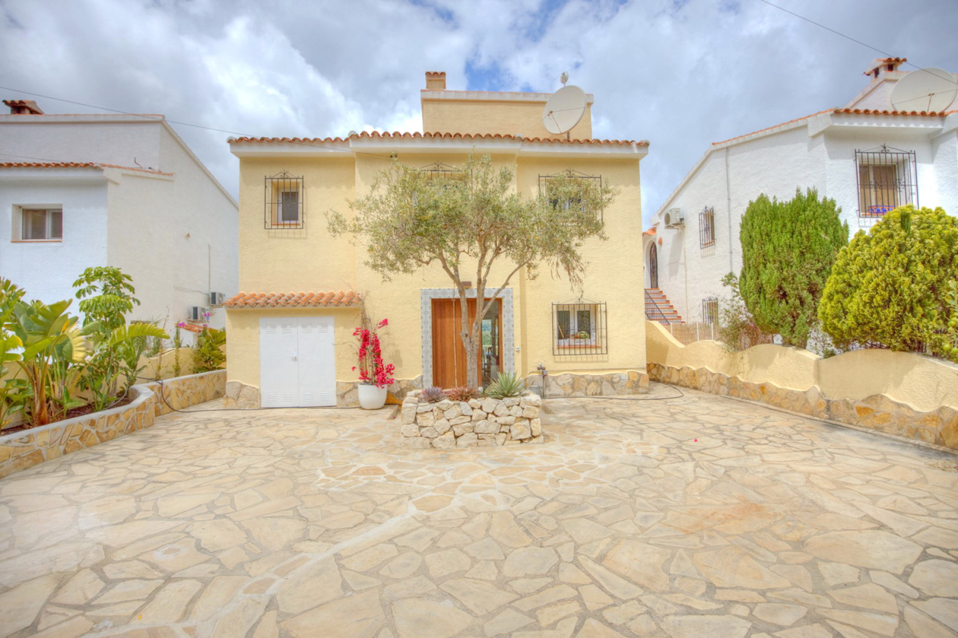 Resale - Villa - Moraira