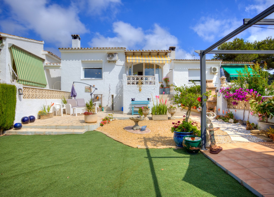 Resale - Villa - Moraira