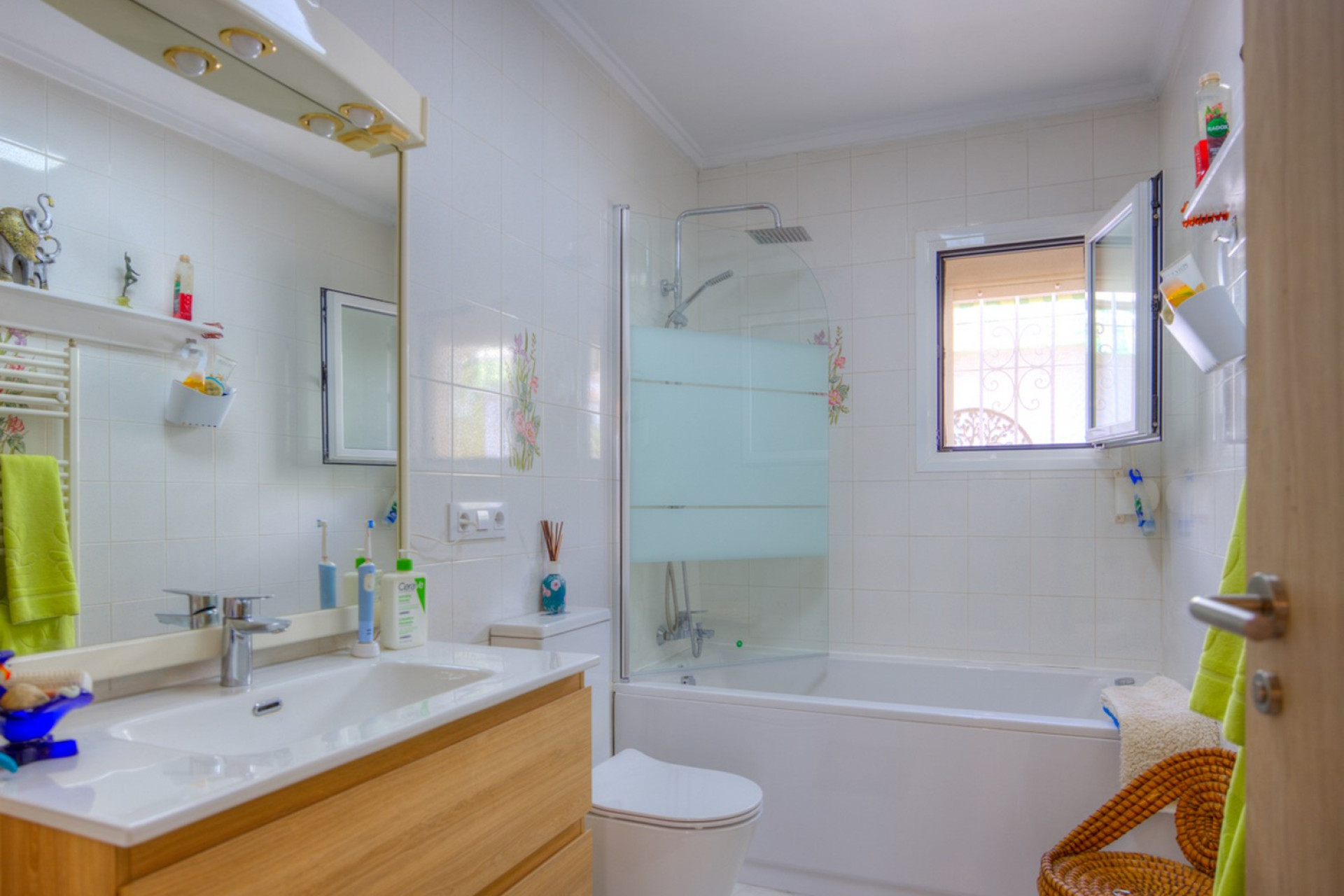 Resale - Villa - Moraira