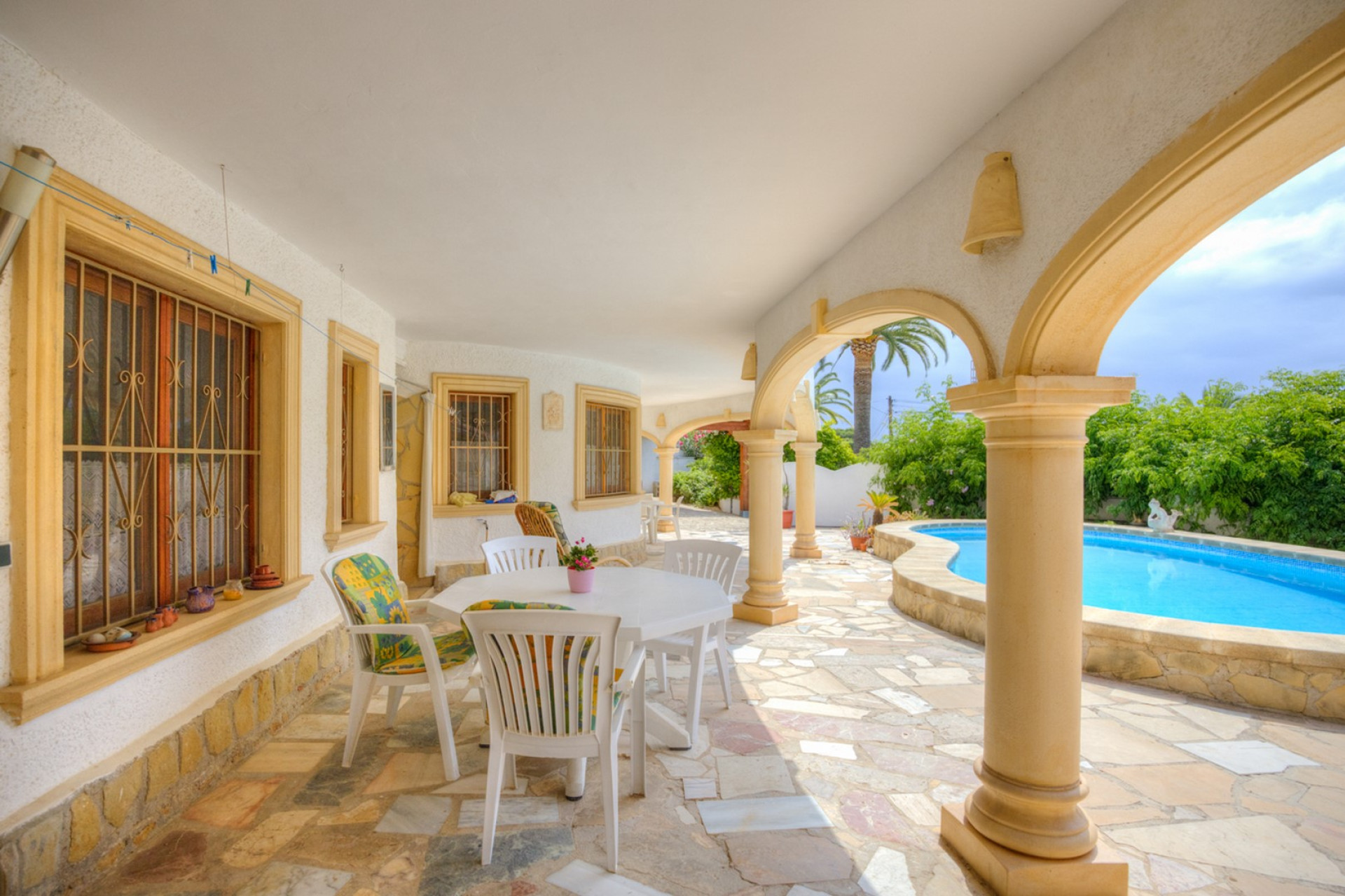 Resale - Villa - Moraira