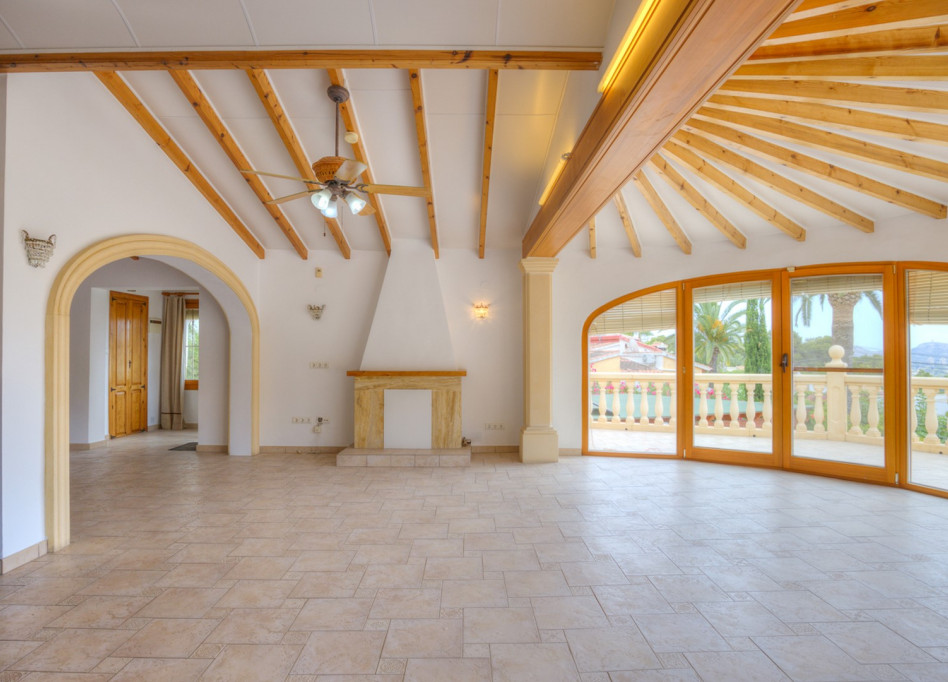 Resale - Villa - Moraira
