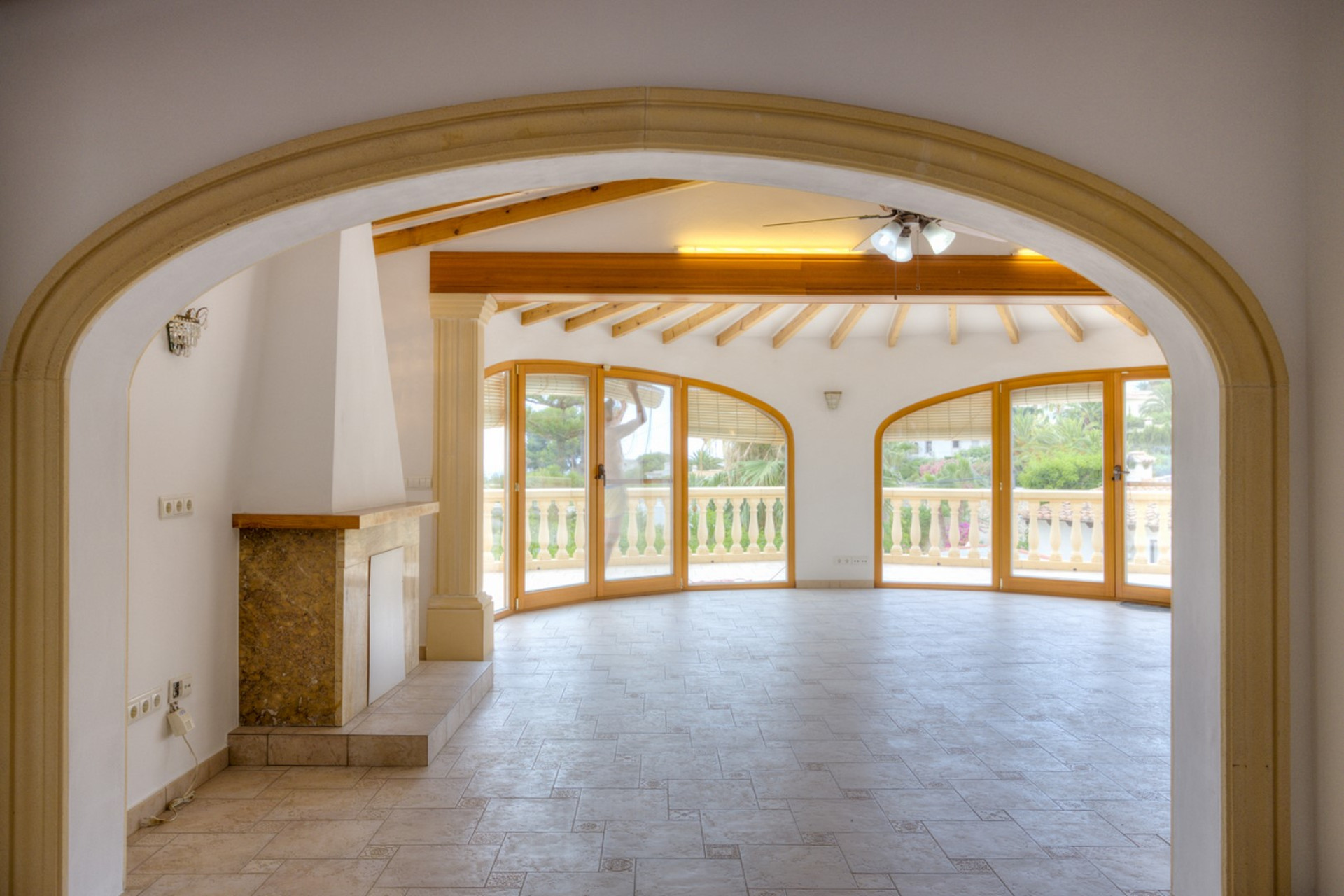 Resale - Villa - Moraira