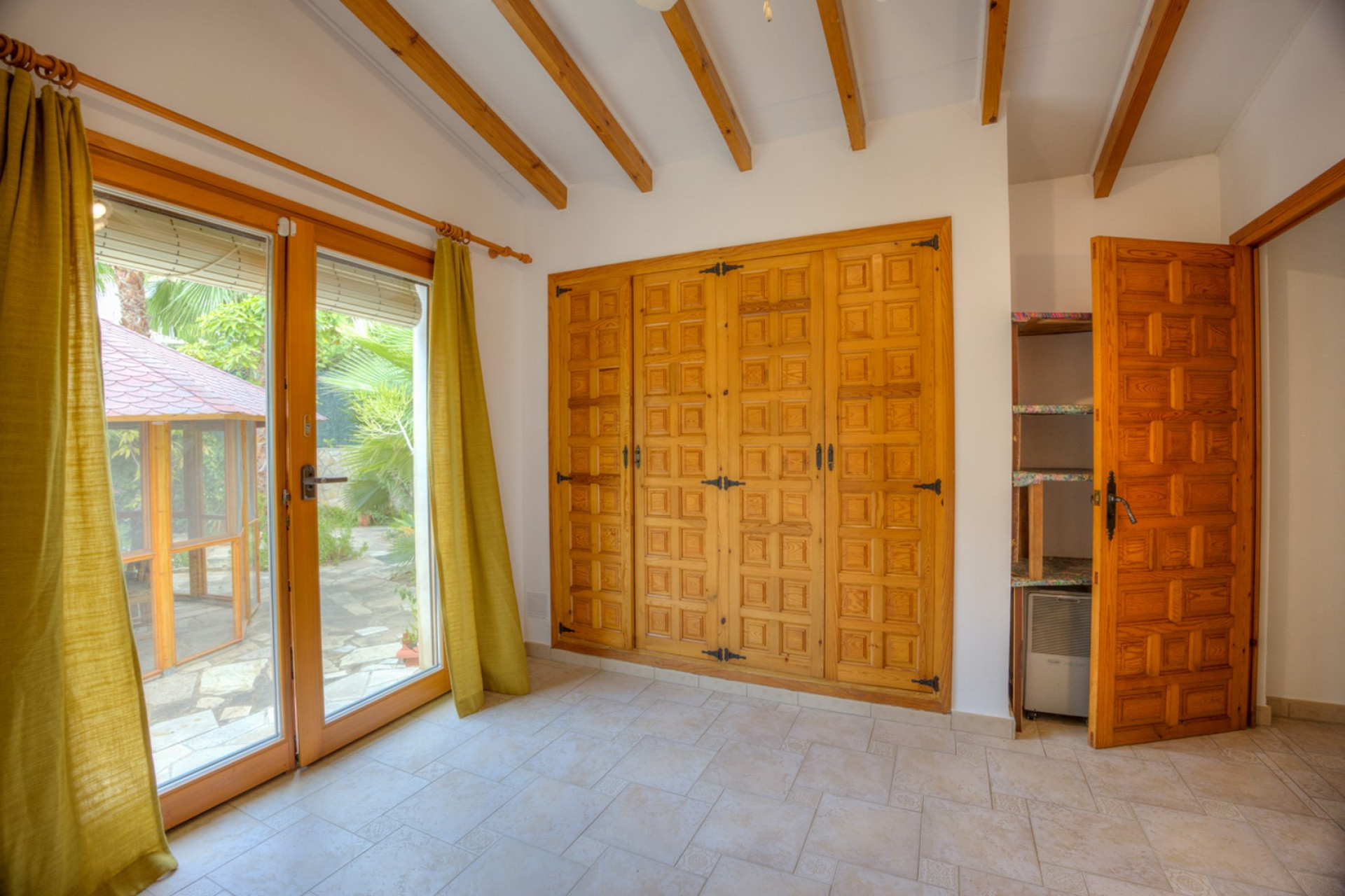 Resale - Villa - Moraira
