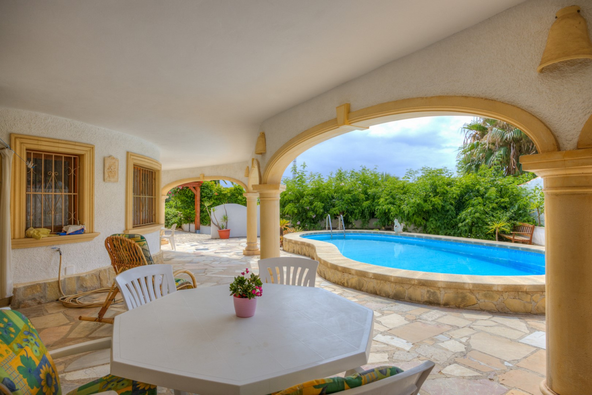 Resale - Villa - Moraira