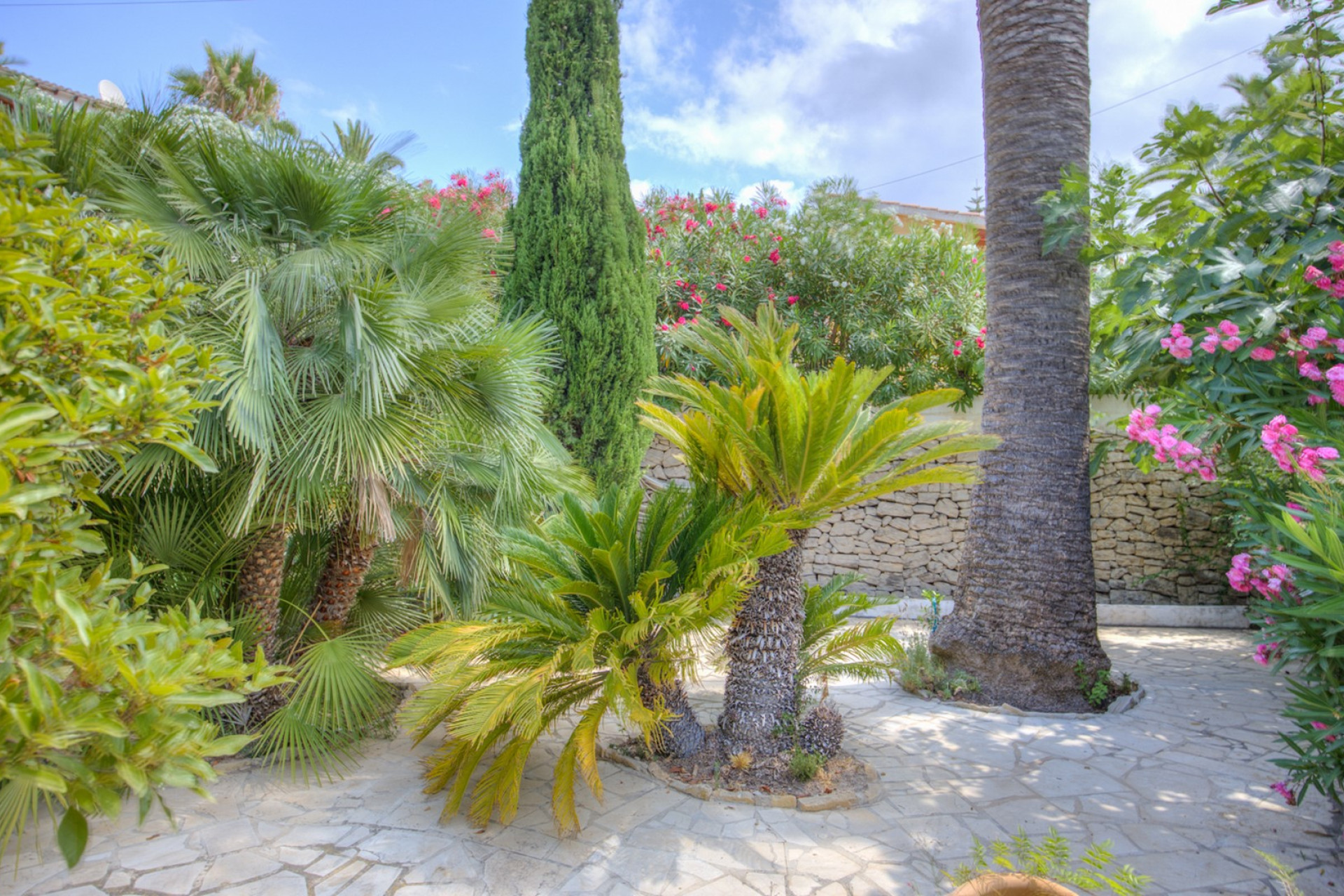 Resale - Villa - Moraira