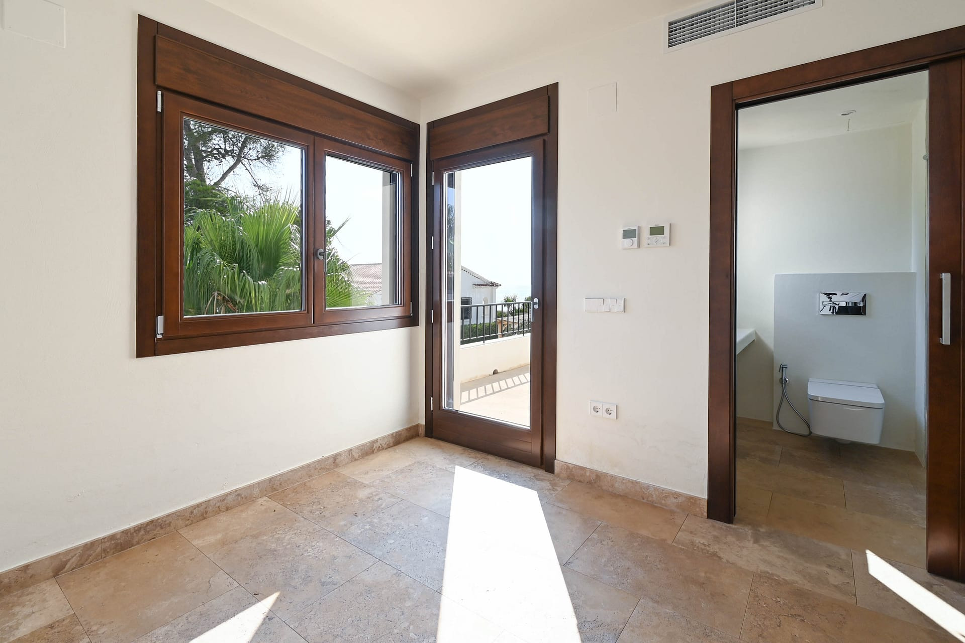 Resale - Villa - Moraira