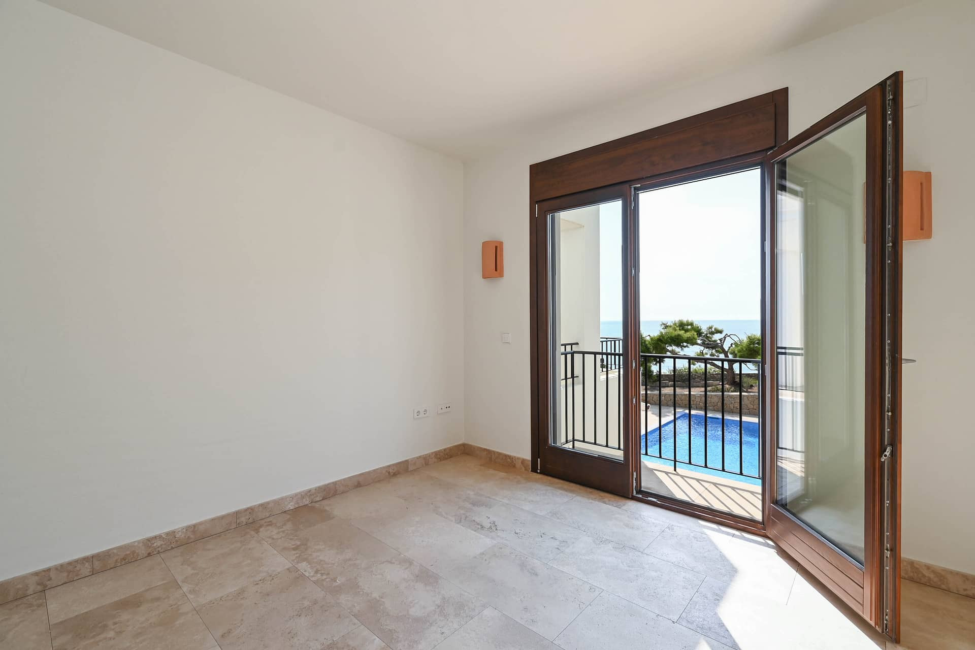 Resale - Villa - Moraira