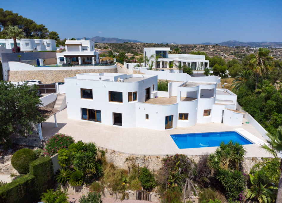 Resale - Villa - Moraira