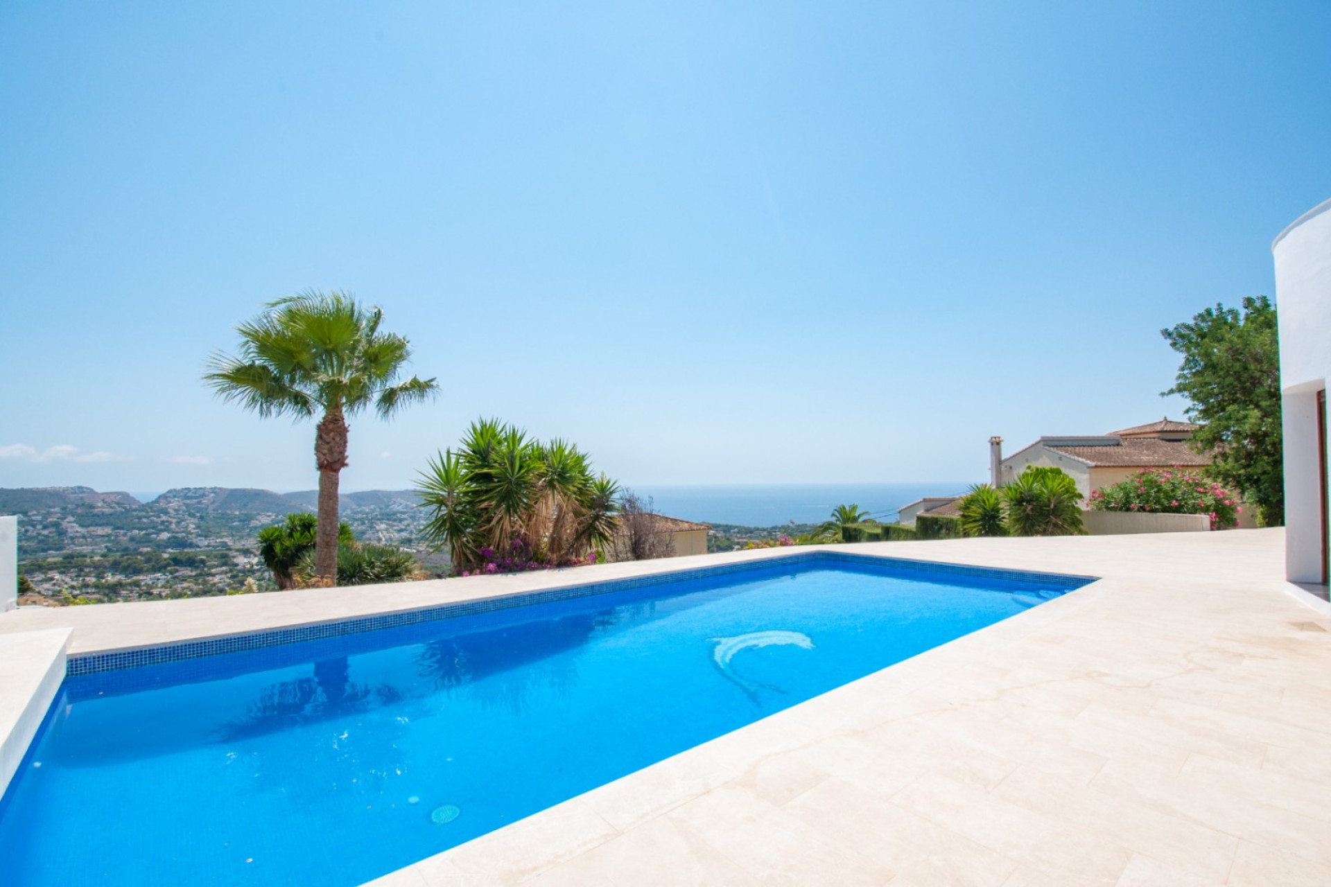 Resale - Villa - Moraira