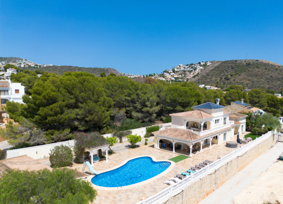 Resale - Villa - Moraira