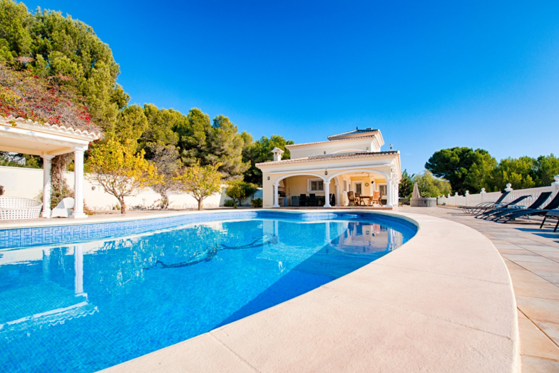 Resale - Villa - Moraira