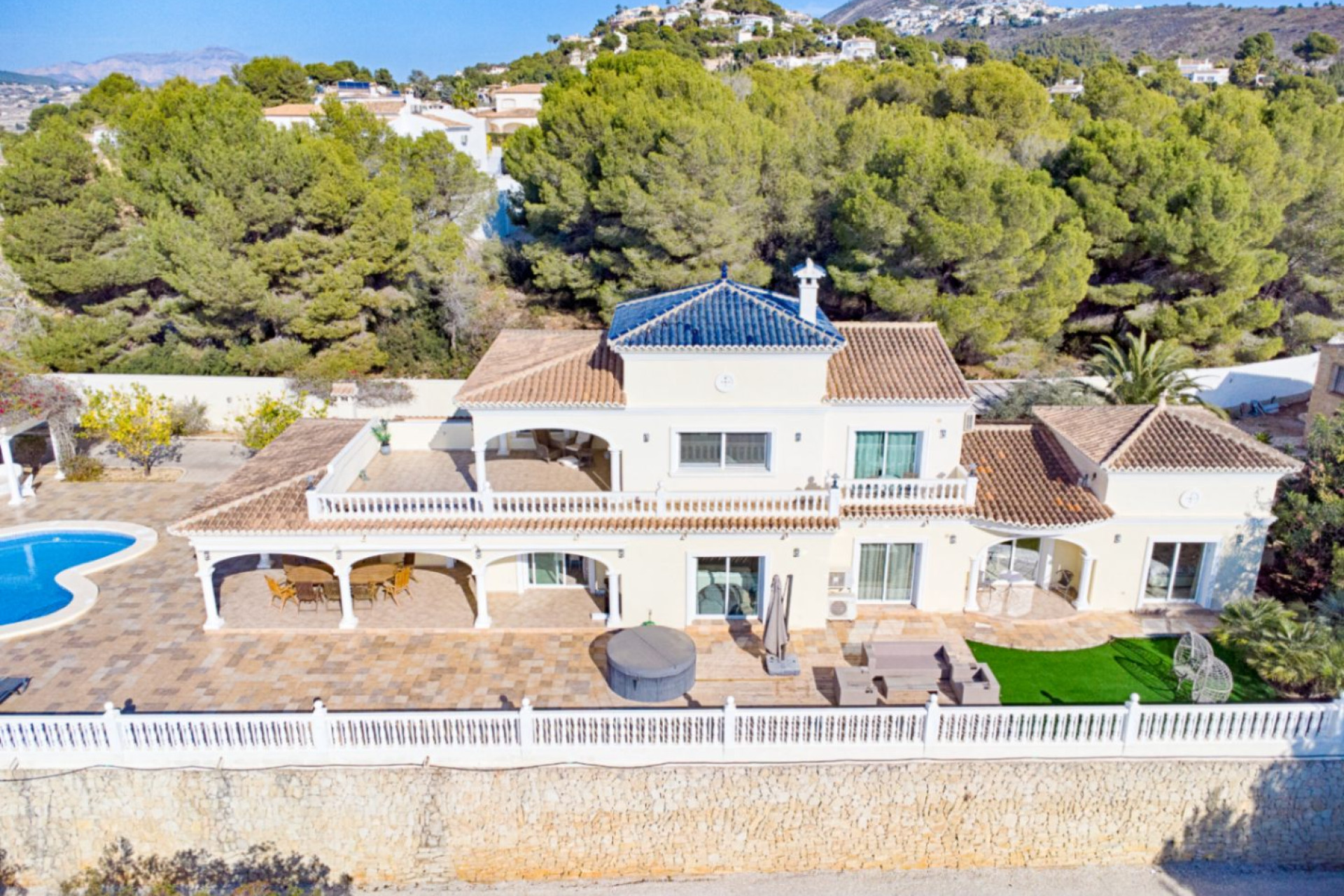 Resale - Villa - Moraira