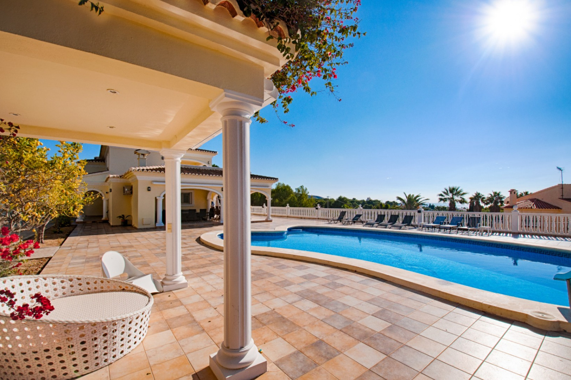 Resale - Villa - Moraira