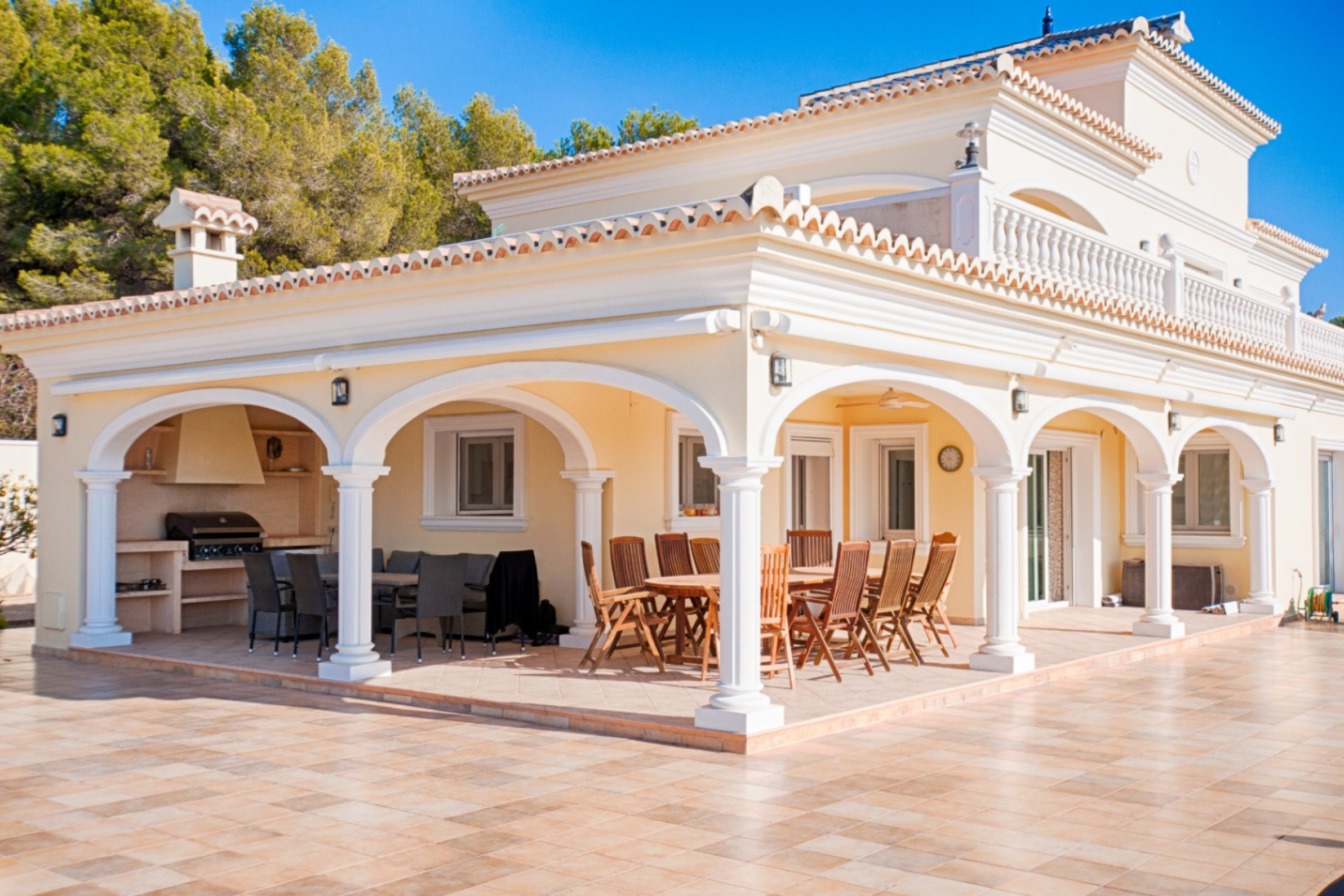 Resale - Villa - Moraira