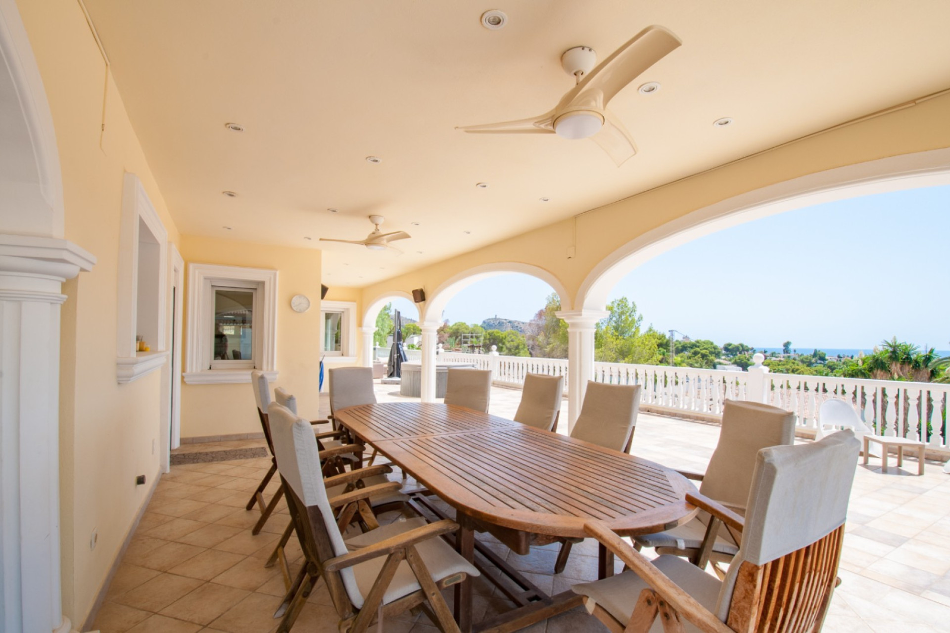 Resale - Villa - Moraira