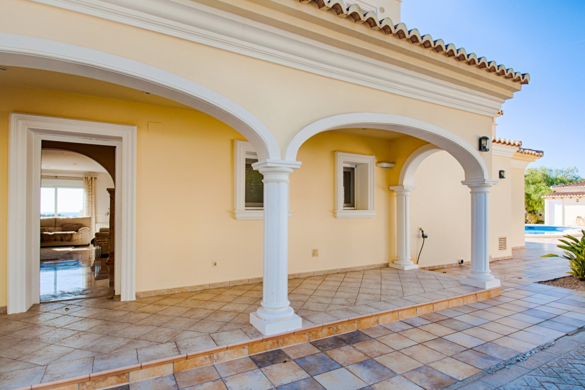 Resale - Villa - Moraira