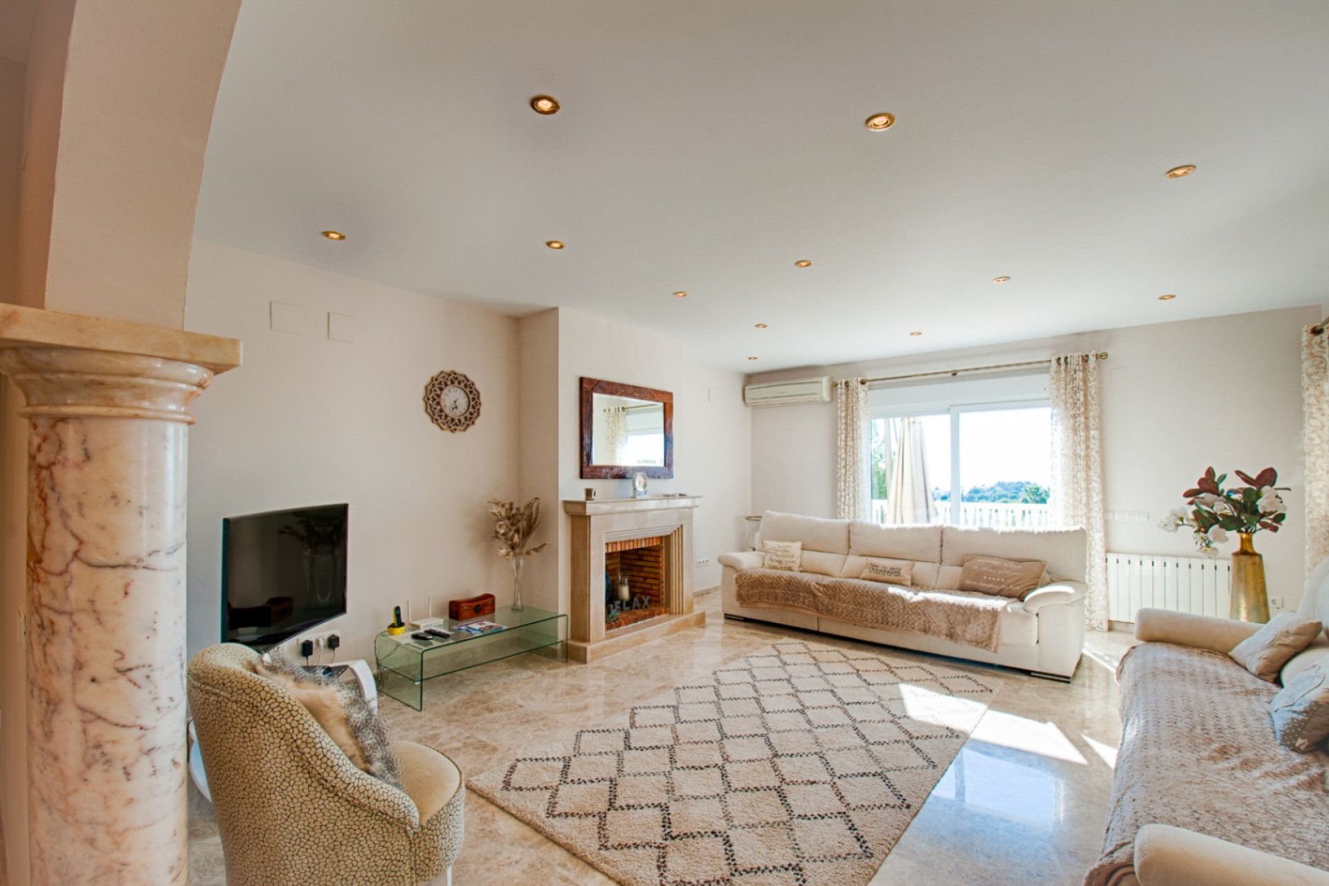 Resale - Villa - Moraira