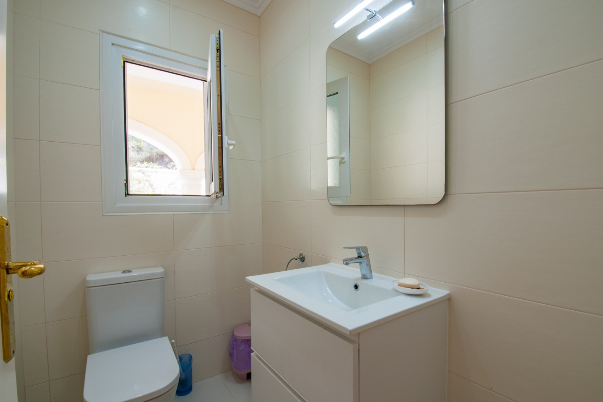 Resale - Villa - Moraira