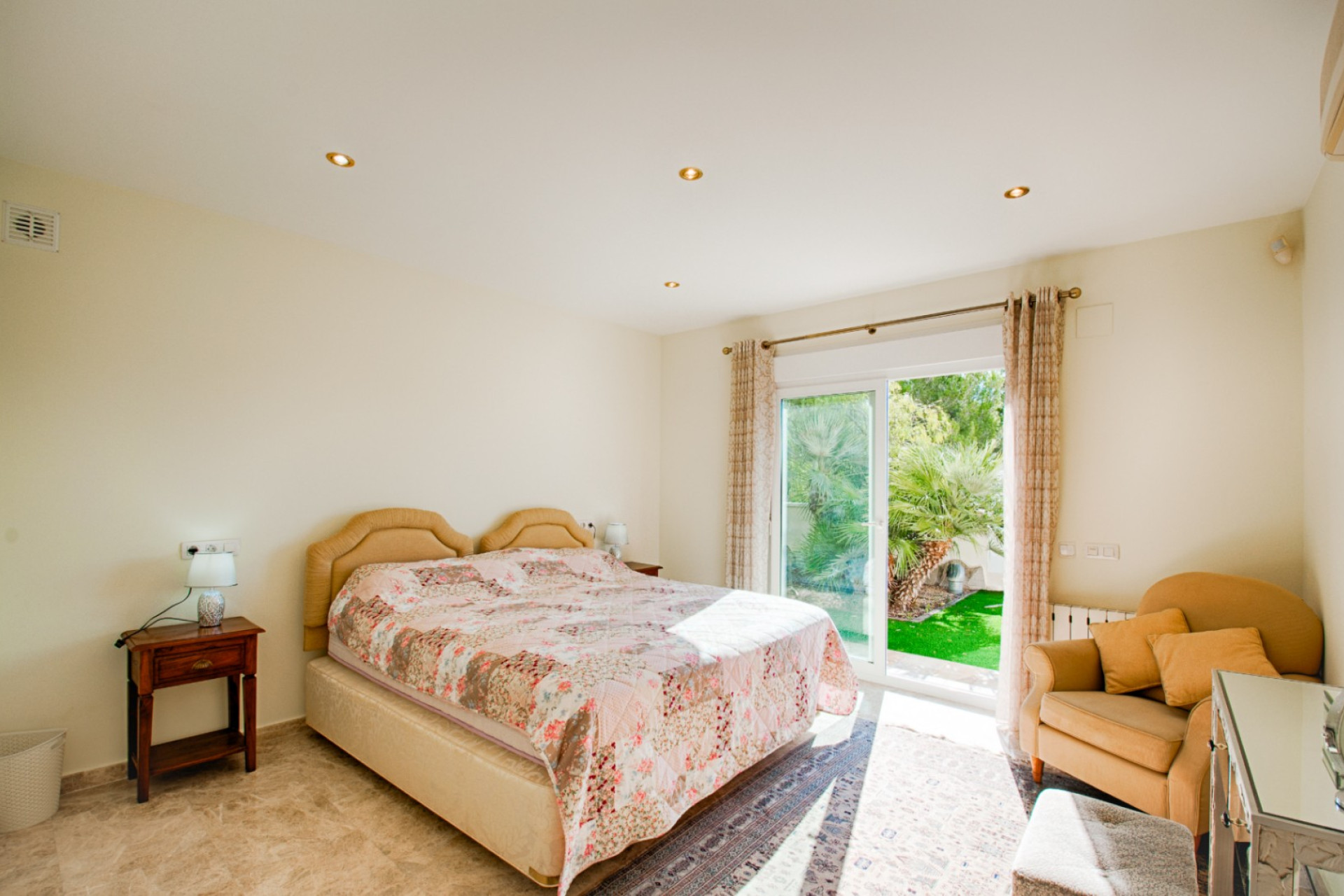 Resale - Villa - Moraira