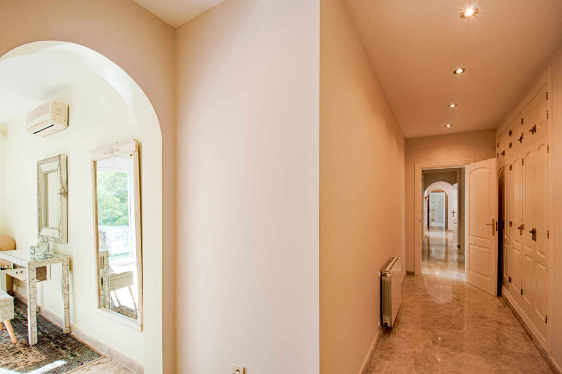 Resale - Villa - Moraira