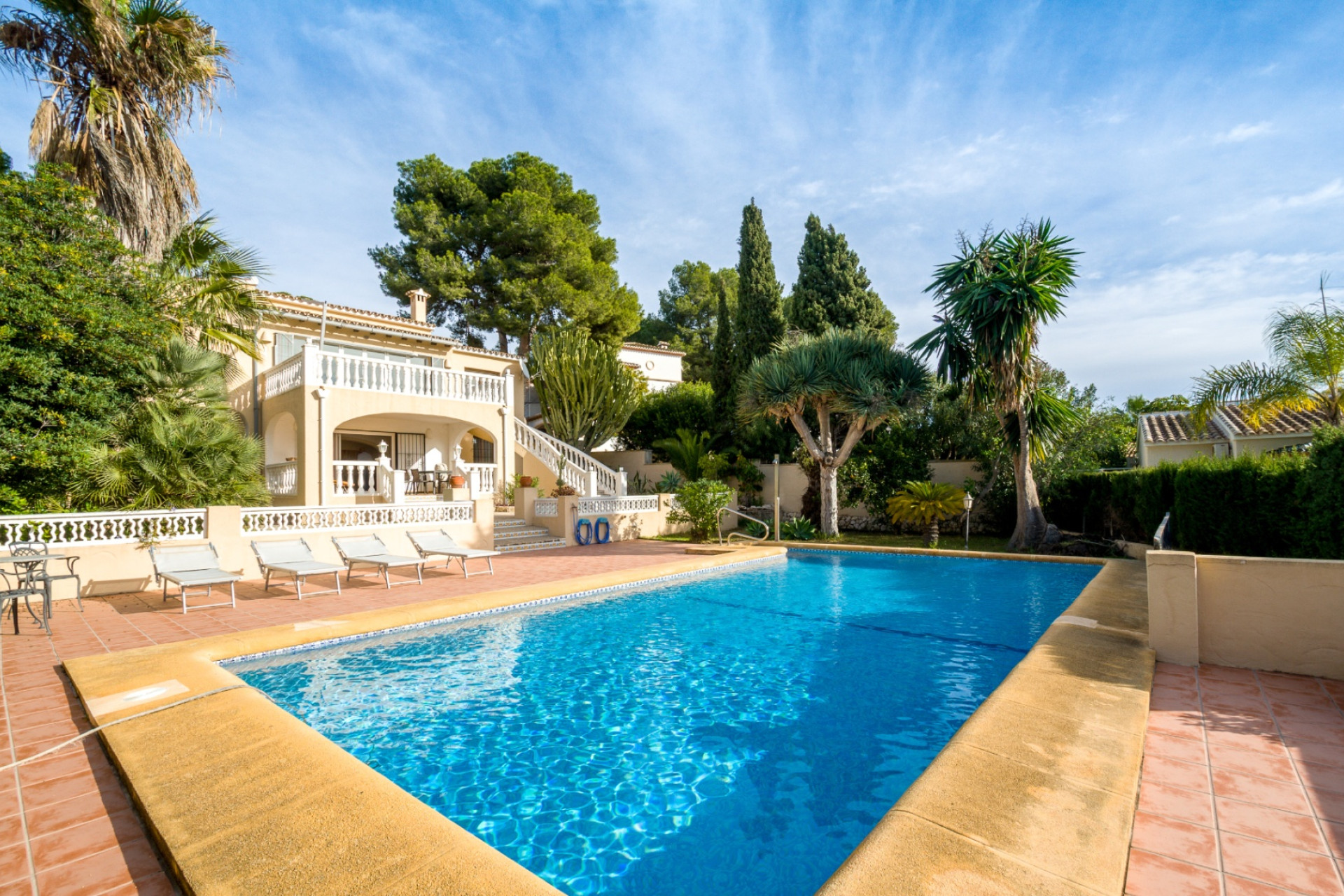 Resale - Villa - Moraira