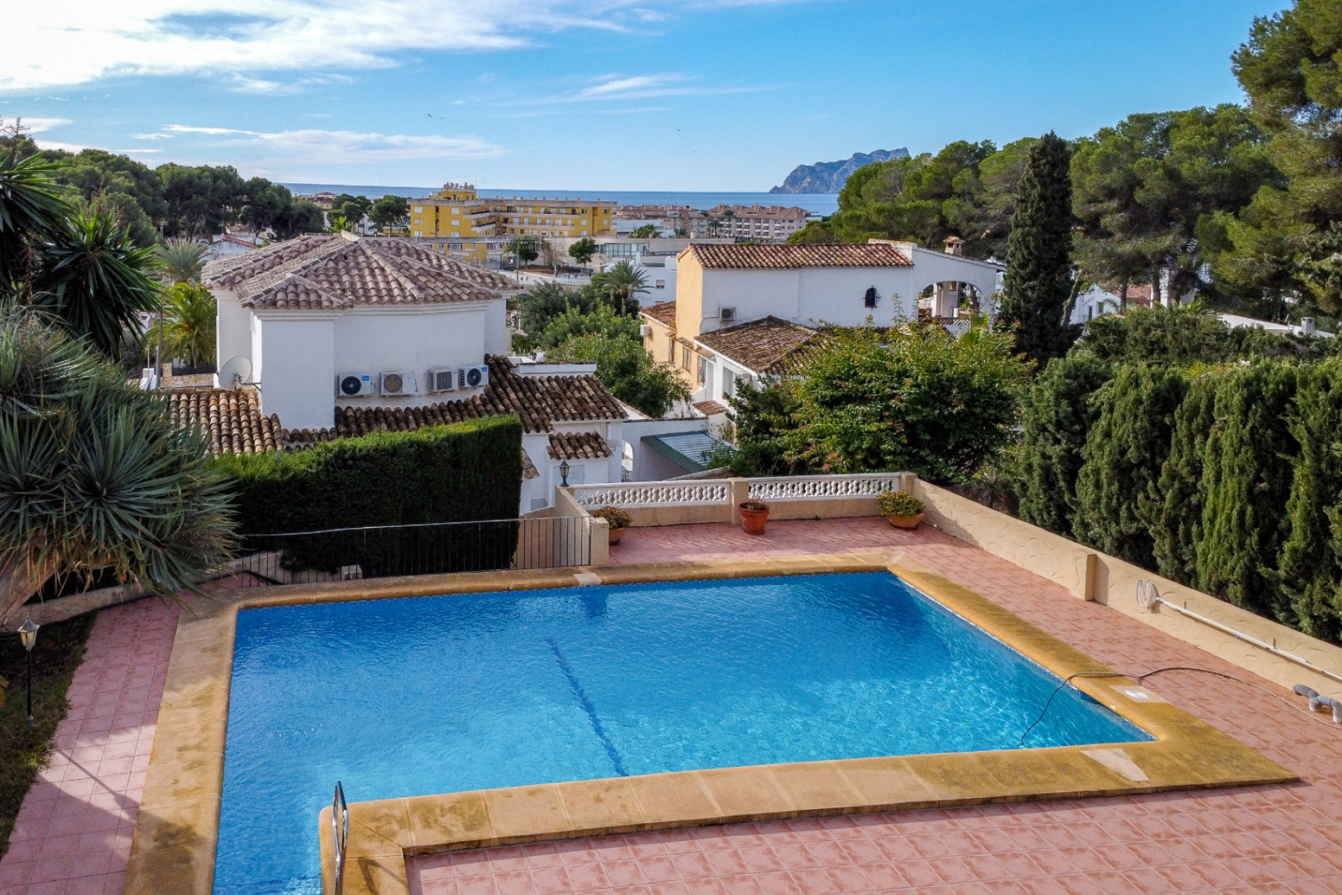Resale - Villa - Moraira