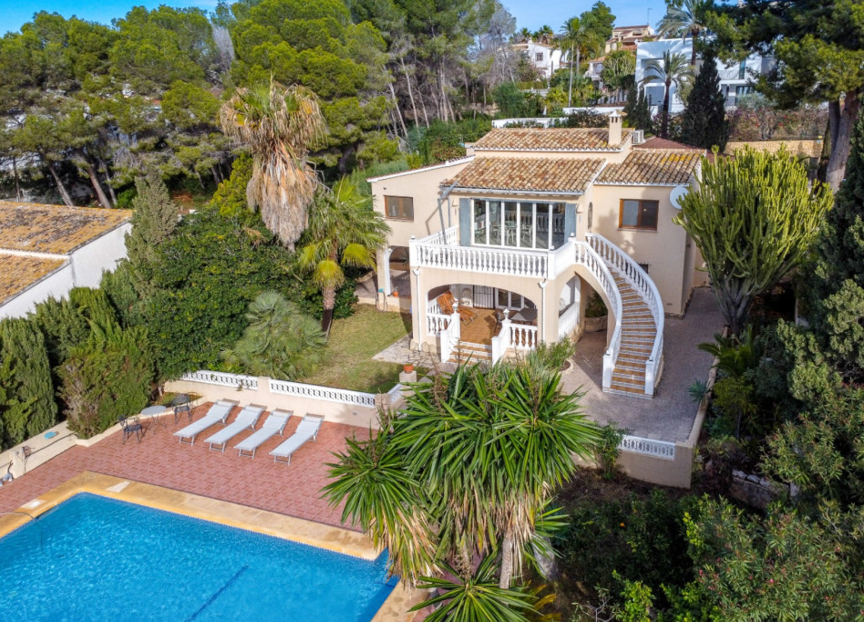 Resale - Villa - Moraira