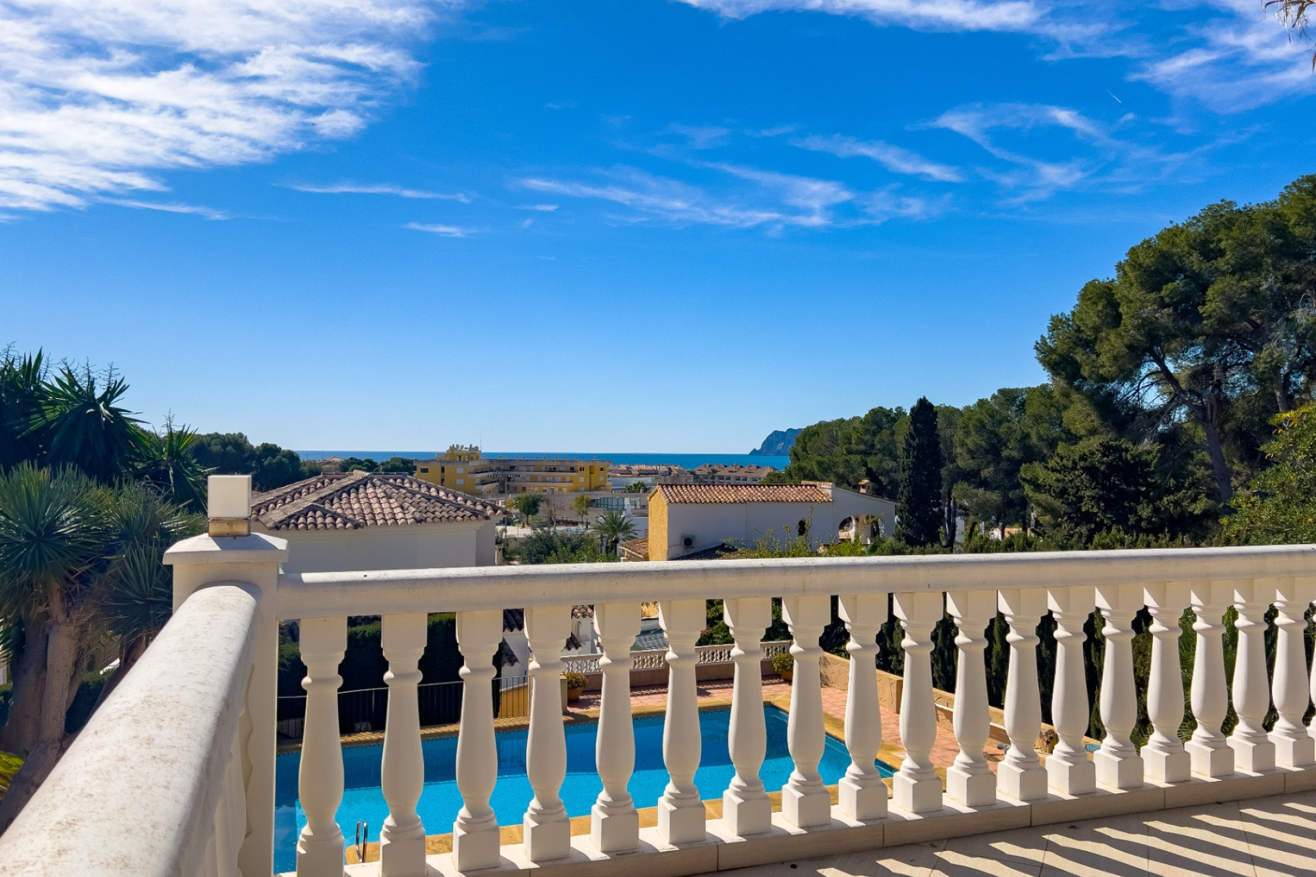 Resale - Villa - Moraira