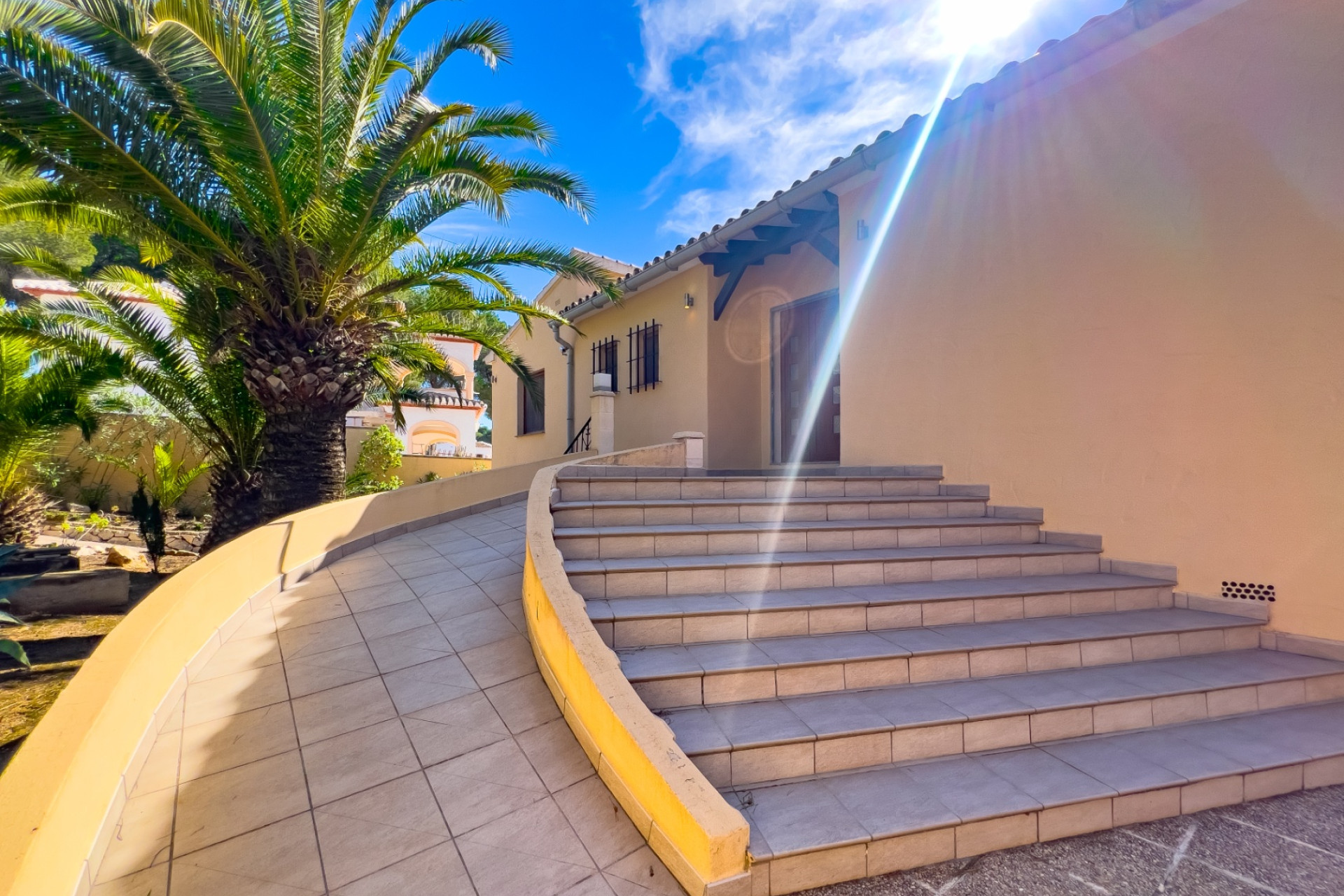 Resale - Villa - Moraira