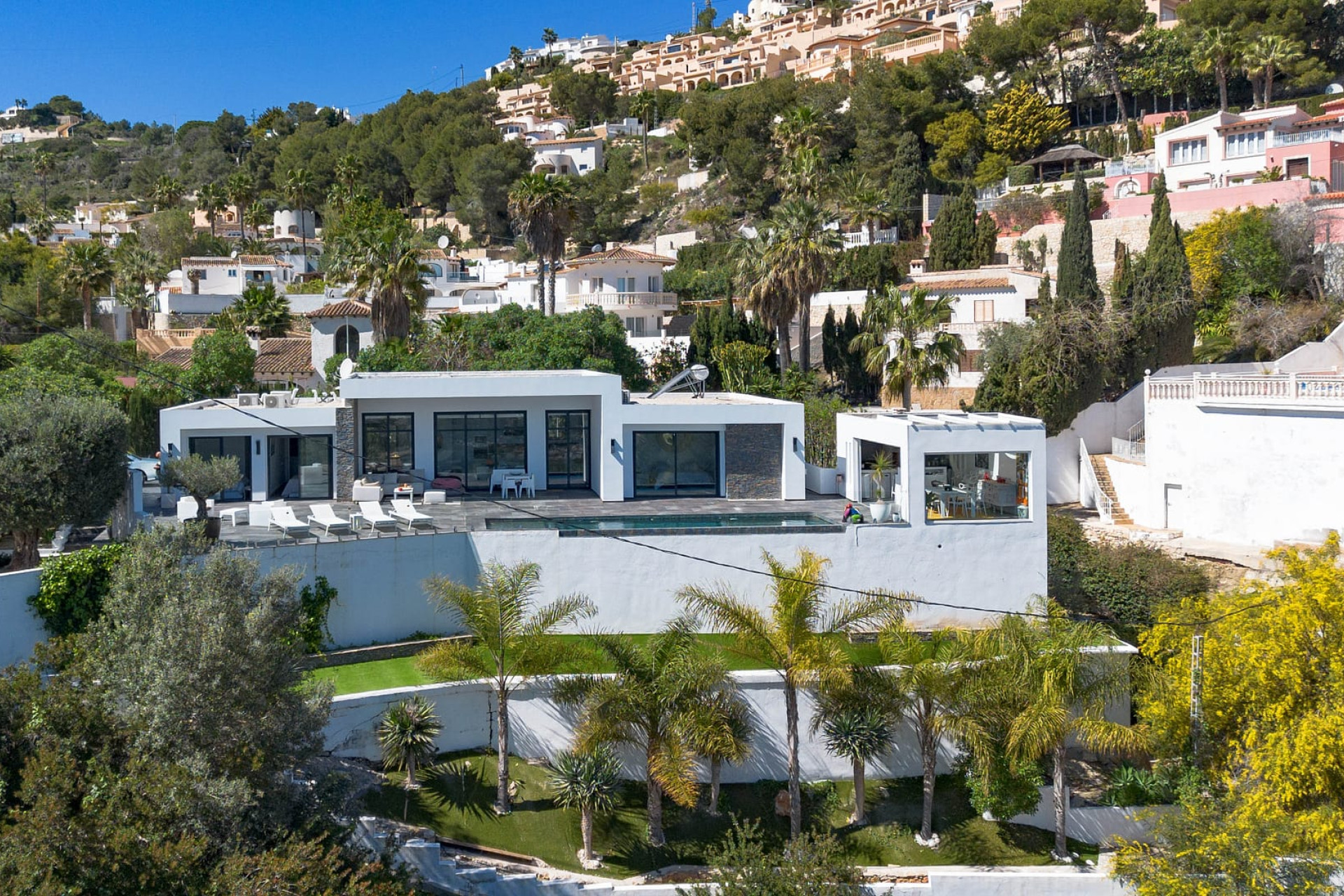 Resale - Villa - Moraira