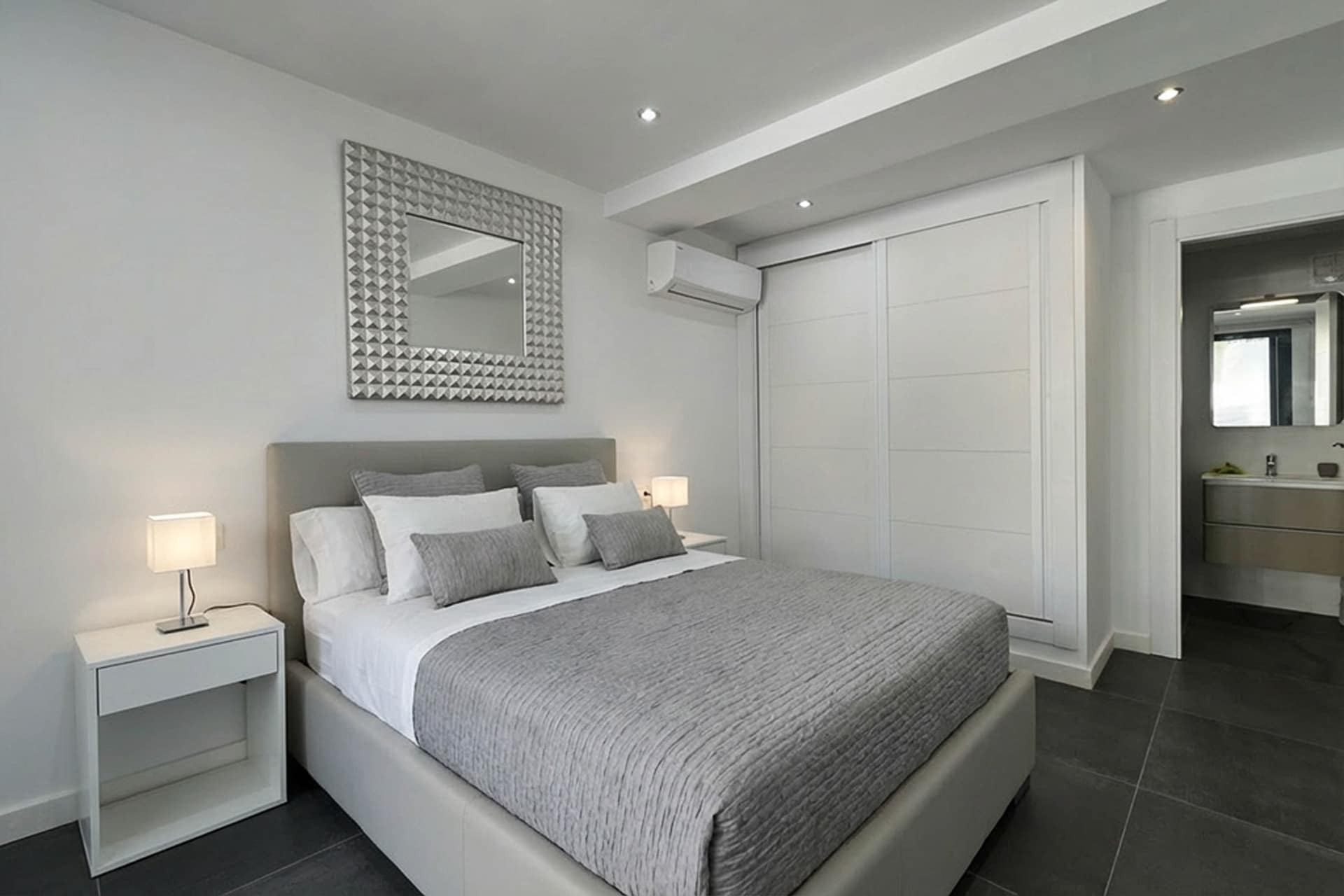 Resale - Villa - Moraira